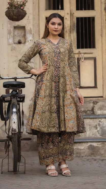 Vintage Kalamkari Multi-Kali Kurta Set – Organic Cotton Handblock Elegance