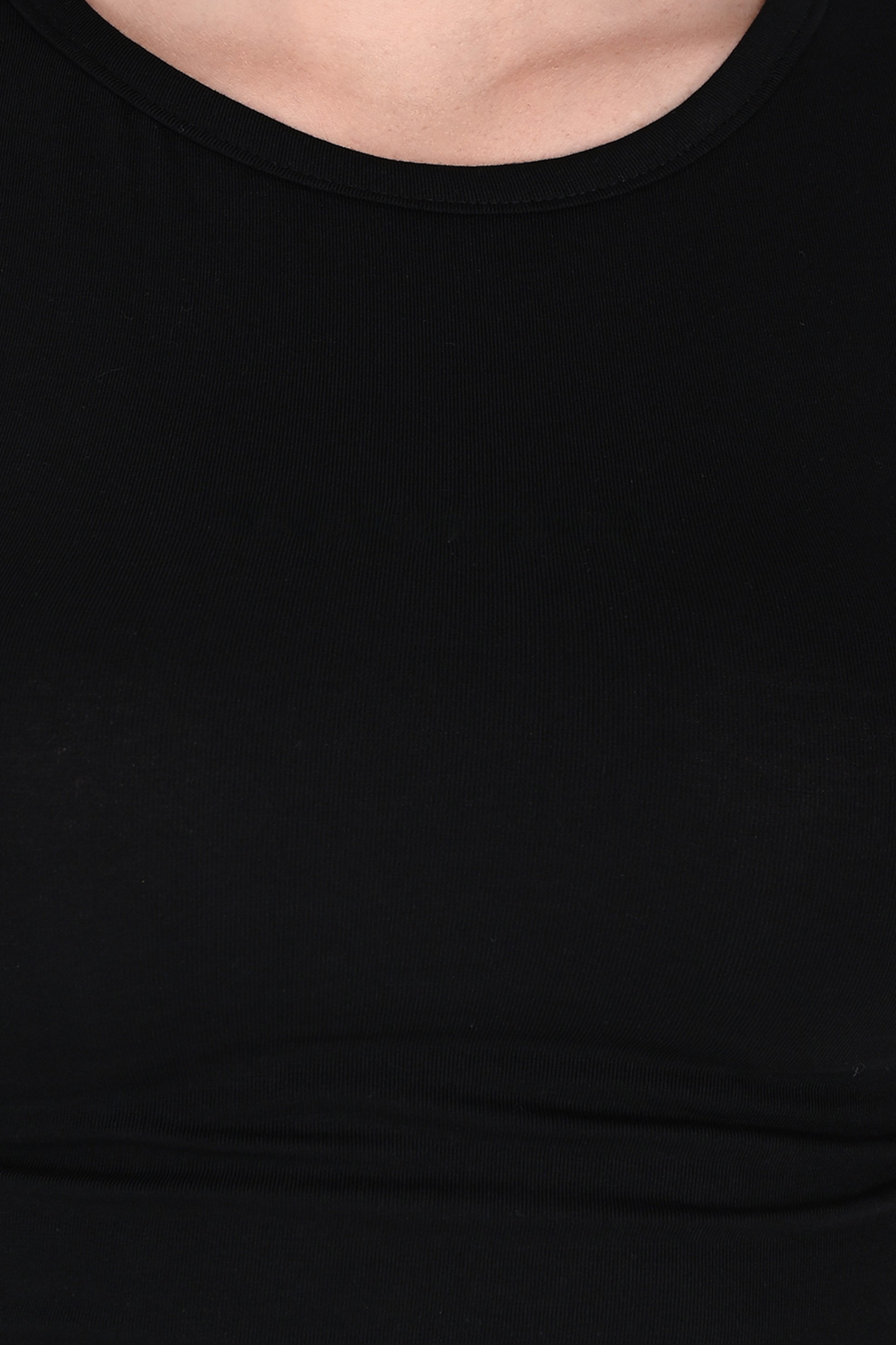 Black Fitted Crop Tee
